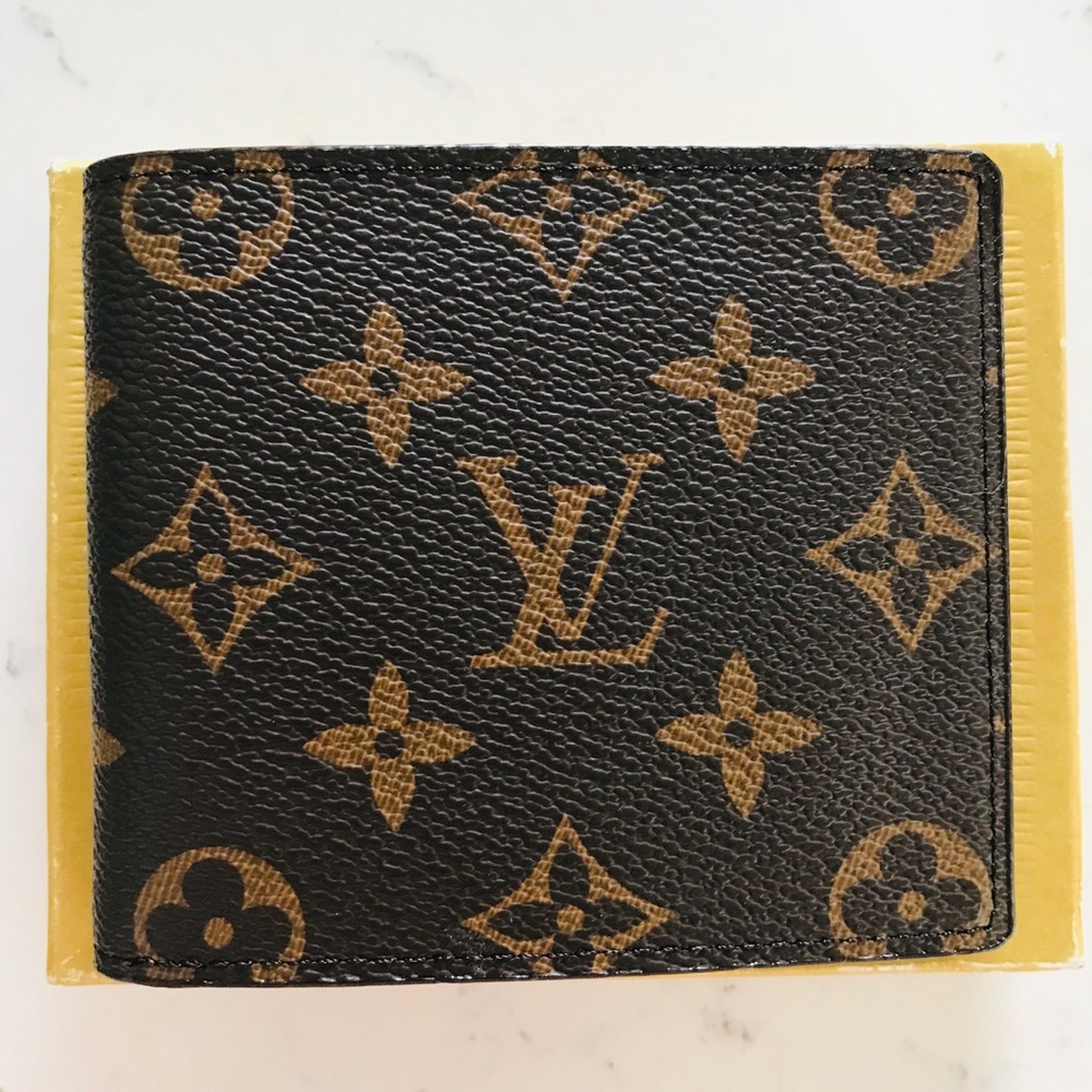 Louis Vuitton Bifold